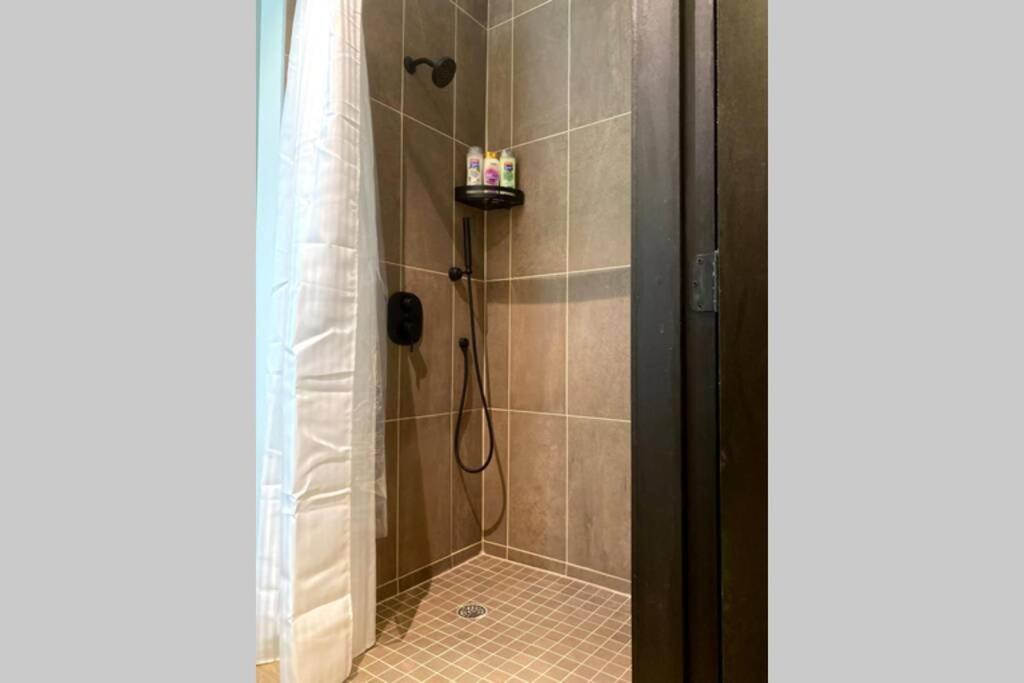 3E-Spacious 2 Bedroom In Oakland, Sleeps 8 Pittsburgh Eksteriør bilde